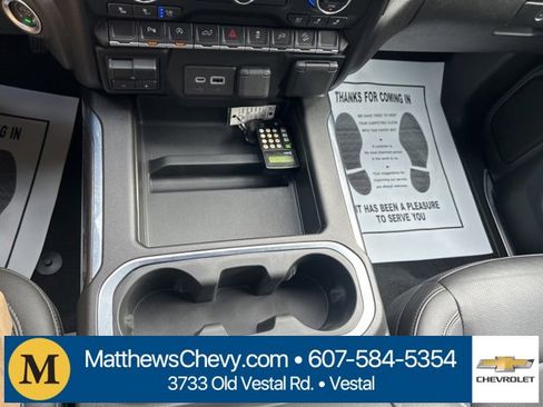 Used 2022 Chevrolet Silverado 1500 LTZ image 29