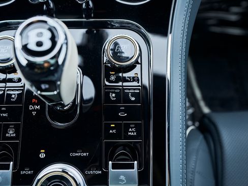 Used 2023 Bentley Continental GT Azure image 61