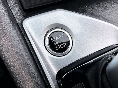 Used 2025 Nissan Altima 2.5 SV FWD image 36