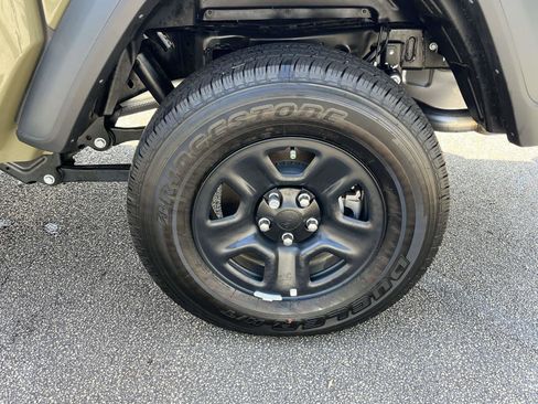 New 2026 Jeep Gladiator Sport image 5