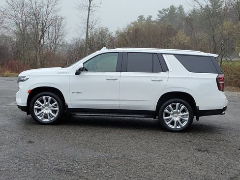 Used 2024 Chevrolet Tahoe High Country AWD/4WD image 8