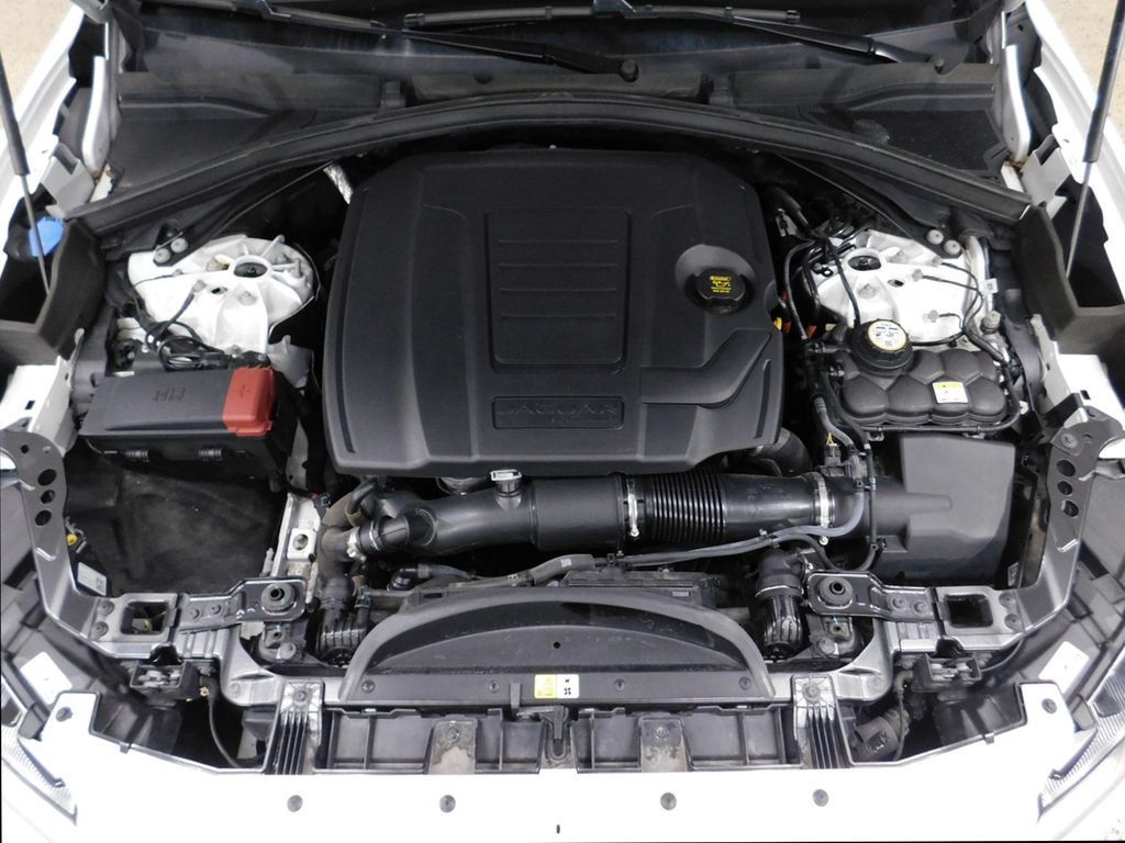 Used 2023 Jaguar F-PACE S AWD/4WD image 10