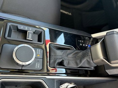 Used 2022 Toyota Tundra SR5 image 14