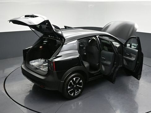 New 2026 Nissan Kicks SV w/ SV Premium Package AWD/4WD image 30