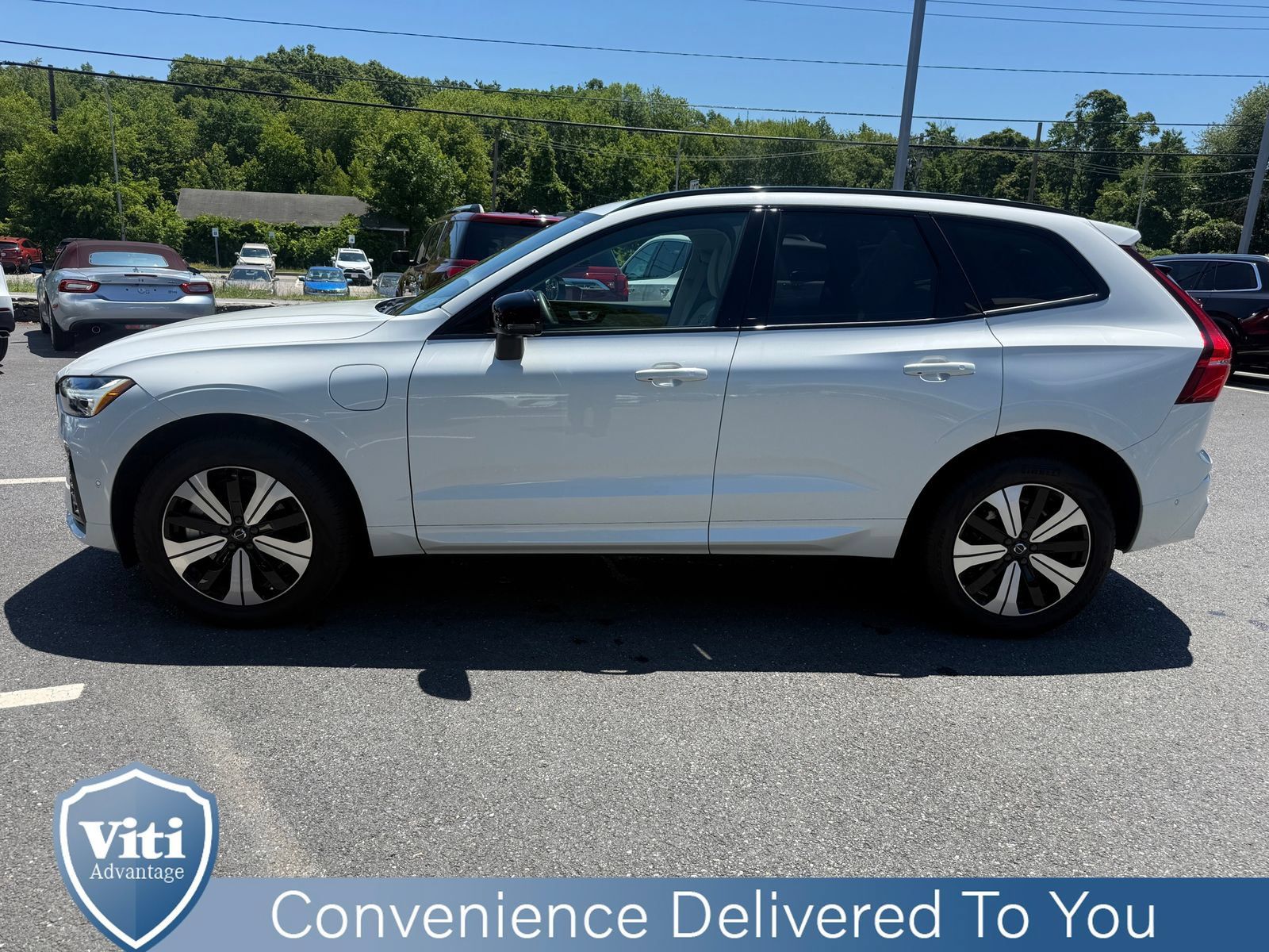 Certified 2025 Volvo XC60 T8 Plus w/ Climate Package AWD/4WD image 5