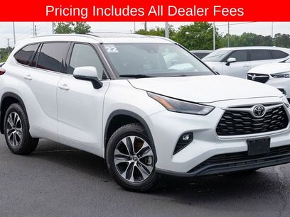 Used 2022 Toyota Highlander XLE