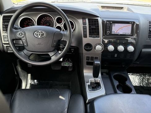 Used 2013 Toyota Tundra 2WD CrewMax w/ SR5 Pkg image 13