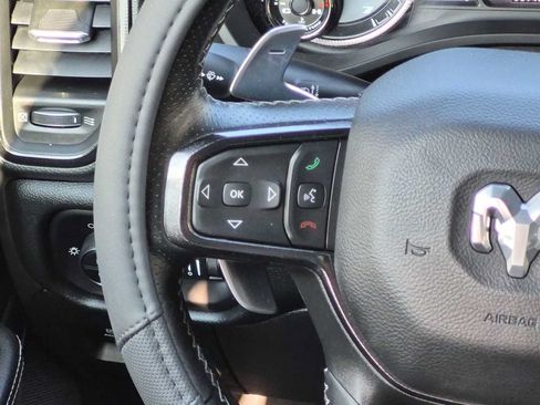 Used 2022 RAM 1500 Laramie AWD/4WD image 19