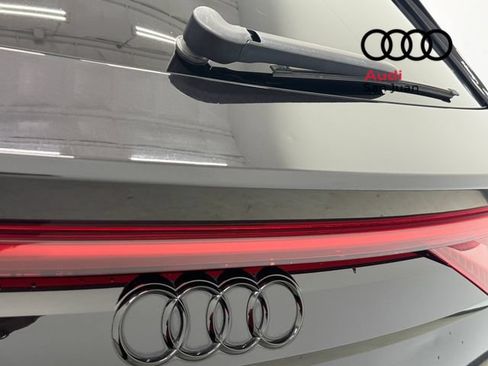 Used 2021 Audi Q8 Premium Plus w/ Premium Plus Package AWD/4WD image 12