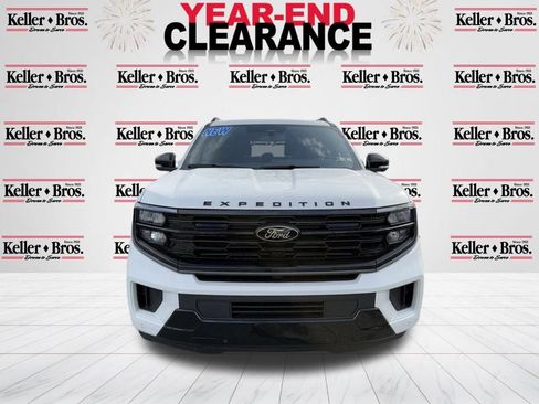 New 2025 Ford Expedition Max Platinum w/ Stealth Performance Package image 2