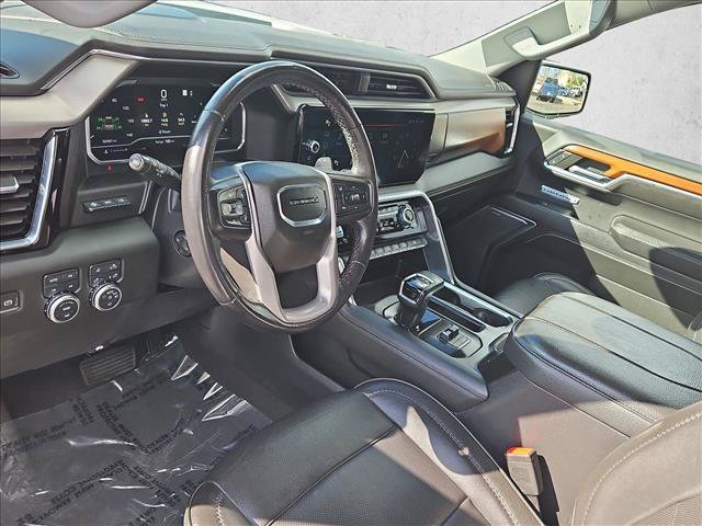Used 2023 GMC Sierra 1500 Denali w/ Technology Package AWD/4WD image 10