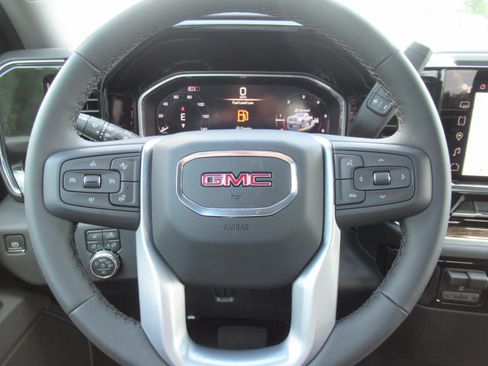 New 2026 GMC Sierra 2500 SLE w/ SLE Value Package; AWD/4WD image 26