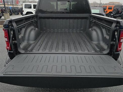 New 2026 RAM 1500 4x4 Crew Cab image 8