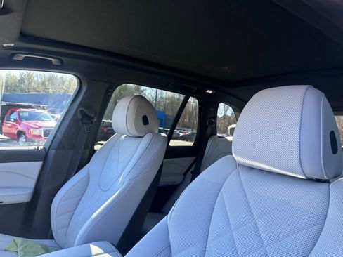 Certified 2026 BMW X5 xDrive40i w/ M Sport Package image 14