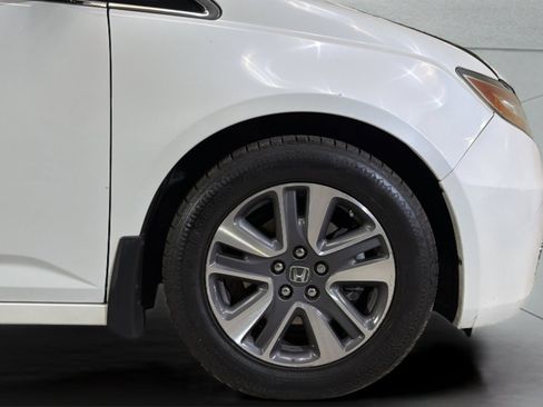 Used 2014 Honda Odyssey Touring image 34