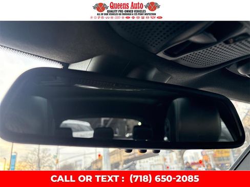 Used 2019 Mercedes-Benz GLC 300 GLC 300 4MATIC SUV w/ Premium Package image 19