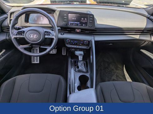 Used 2025 Hyundai Elantra Sport FWD image 16