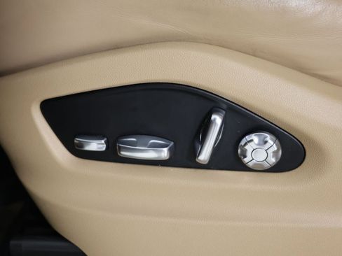 Used 2021 Porsche Cayenne AWD/4WD image 23