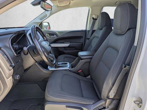 Used 2019 Chevrolet Colorado LT w/ Colorado RST Special Edition image 16