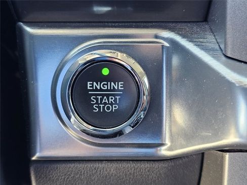 Used 2022 Ford F150 Lariat AWD/4WD image 54