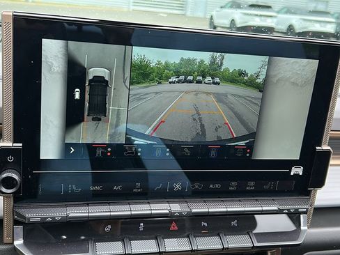 Used 2025 GMC Hummer EV 3X AWD/4WD image 17