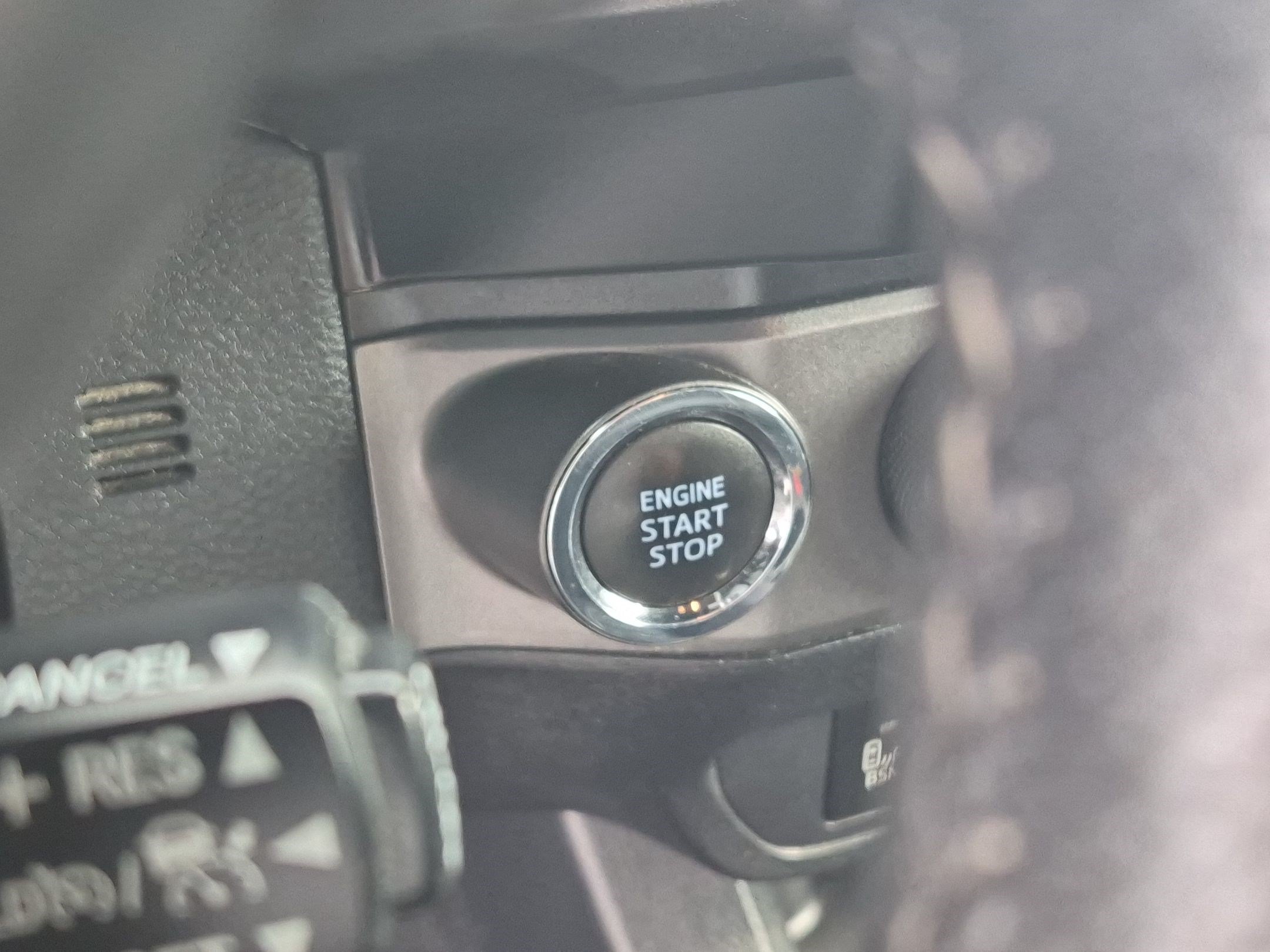 Used 2020 Toyota Tacoma TRD Off-Road w/ TRD Premium Off Road Package AWD/4WD image 22