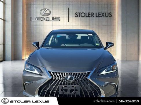 Certified 2022 Lexus ES 350 w/ Premium Package image 2