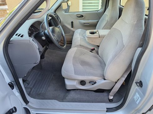 Used 2000 Ford F150 XL RWD image 30