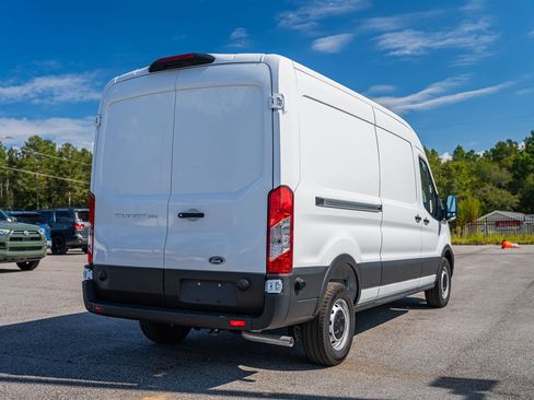 New 2025 Ford Transit 250 148 Medium Roof w/ Load Area Protection Package image 4