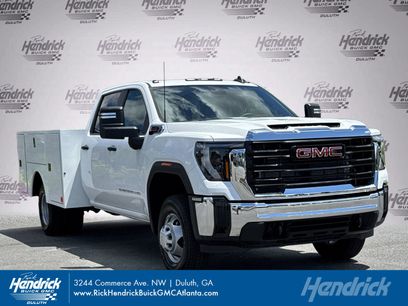New 2025 GMC Sierra 3500 Pro w/ Convenience Package