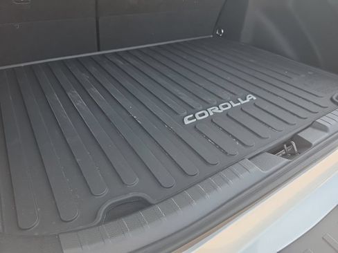 Used 2026 Toyota Corolla SE FWD image 6