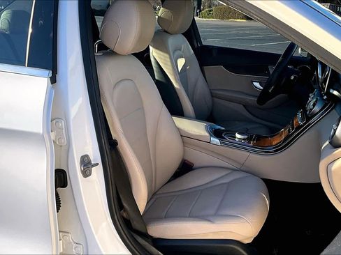 Used 2017 Mercedes-Benz C 300 Sedan image 9