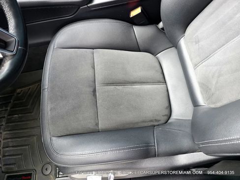 Used 2018 Porsche Macan Sport Edition image 26