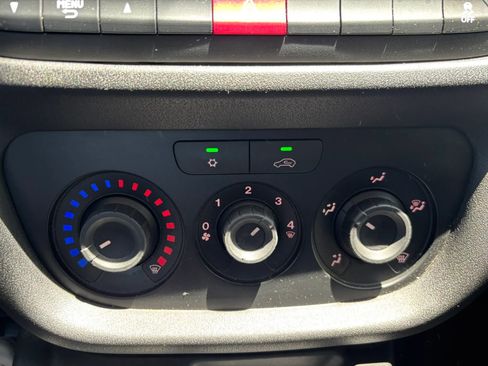 Used 2021 RAM ProMaster City Tradesman FWD image 19