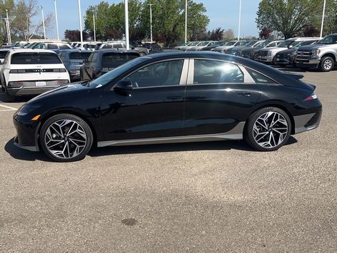 Used 2023 Hyundai Ioniq 6 SEL image 3