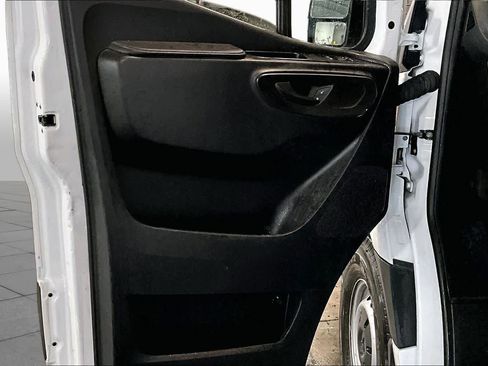 Used 2021 Mercedes-Benz Sprinter 2500 image 18