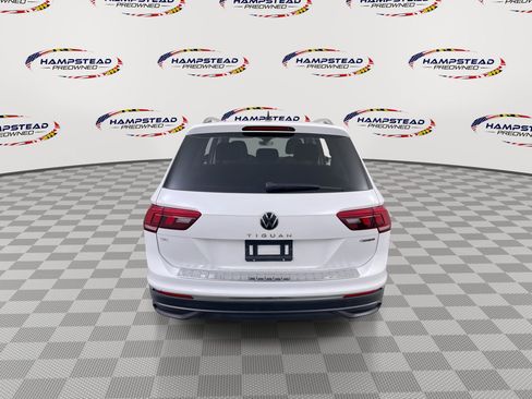 Used 2023 Volkswagen Tiguan SE AWD/4WD image 7