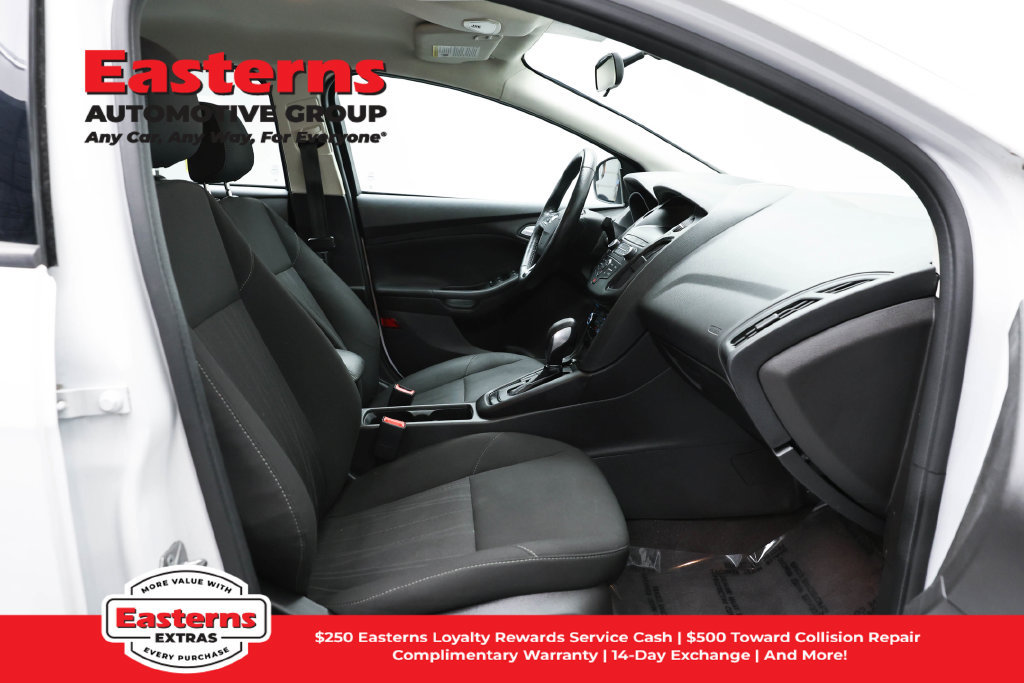 Used 2018 Ford Focus SE w/ Cold Weather Package FWD image 83