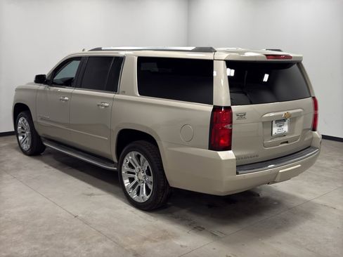 Used 2016 Chevrolet Suburban LTZ image 6
