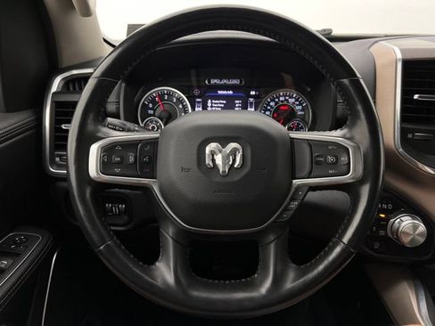 Used 2022 RAM 1500 Laramie AWD/4WD image 19