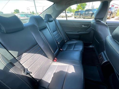 Used 2017 Toyota Camry XLE FWD image 25
