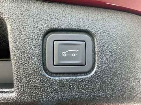 Used 2025 Chevrolet Blazer EV SS w/ Performance Package image 16