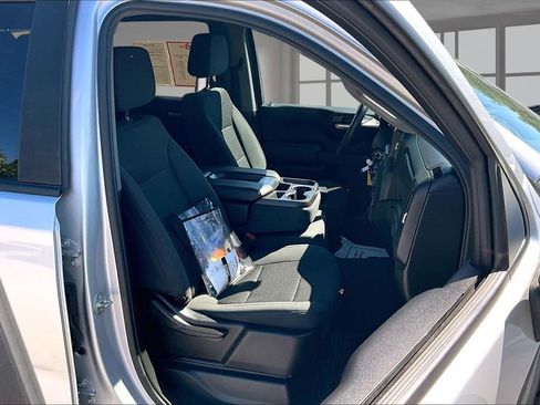 Used 2021 Chevrolet Silverado 1500 Custom w/ Rally Edition AWD/4WD image 8