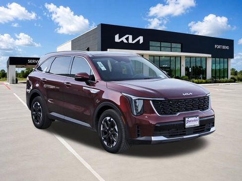 Certified 2025 Kia Sorento S w/ Panoramic Sunroof Package FWD image 3