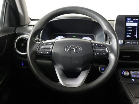 Used 2023 Hyundai Kona SE image 34