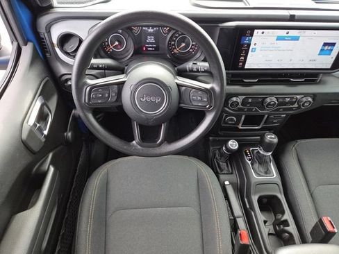 Used 2024 Jeep Wrangler Unlimited Sport AWD/4WD image 20