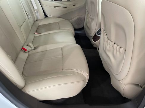 Used 2015 Buick LaCrosse Premium image 24