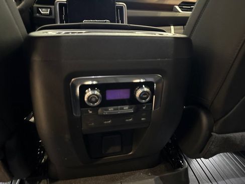 New 2026 GMC Yukon Denali w/ Advanced Technology Package AWD/4WD image 23