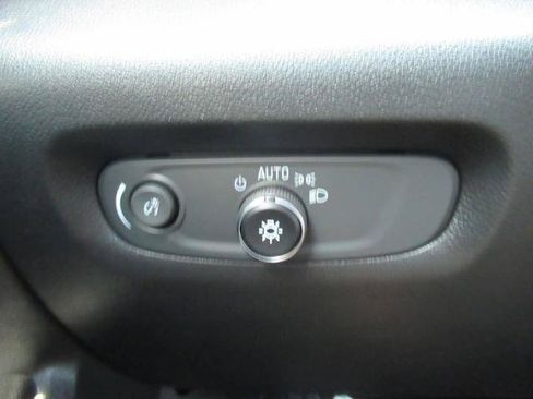 Certified 2023 Chevrolet Traverse Premier FWD image 21
