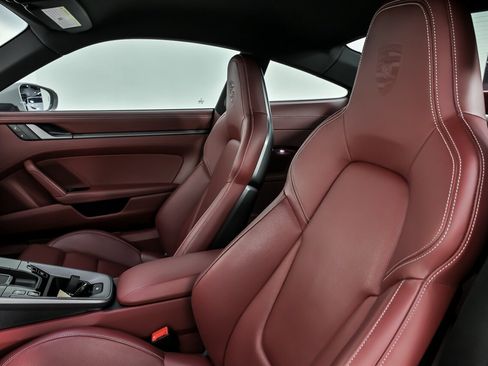 Used 2024 Porsche 911 Carrera S image 22